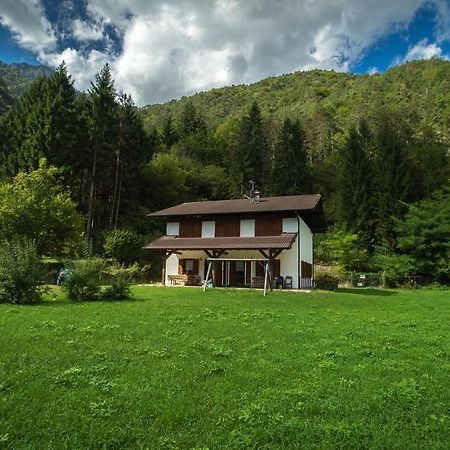 Casa Al Portico Apartment Pieve Di Ledro Exterior photo
